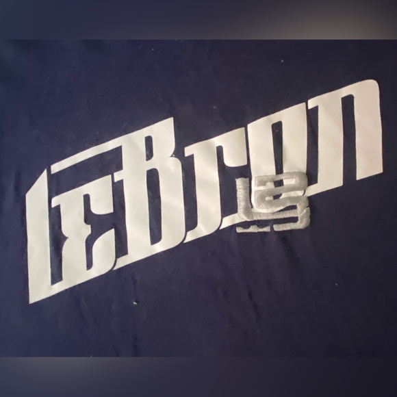 Nike LeBron navy t-shirt - Picture 5 of 9